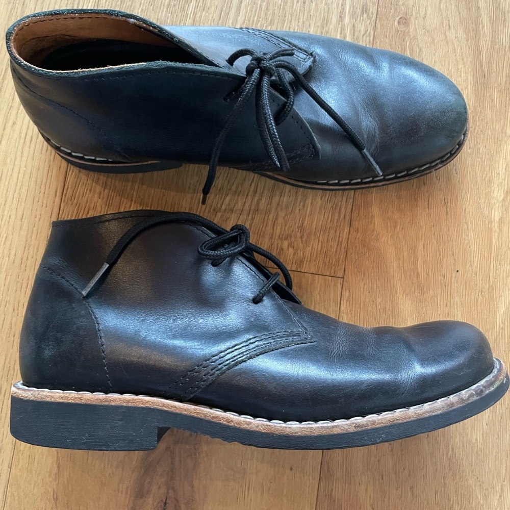 Black Leather - women’s boots.  ROOTS BRAND!